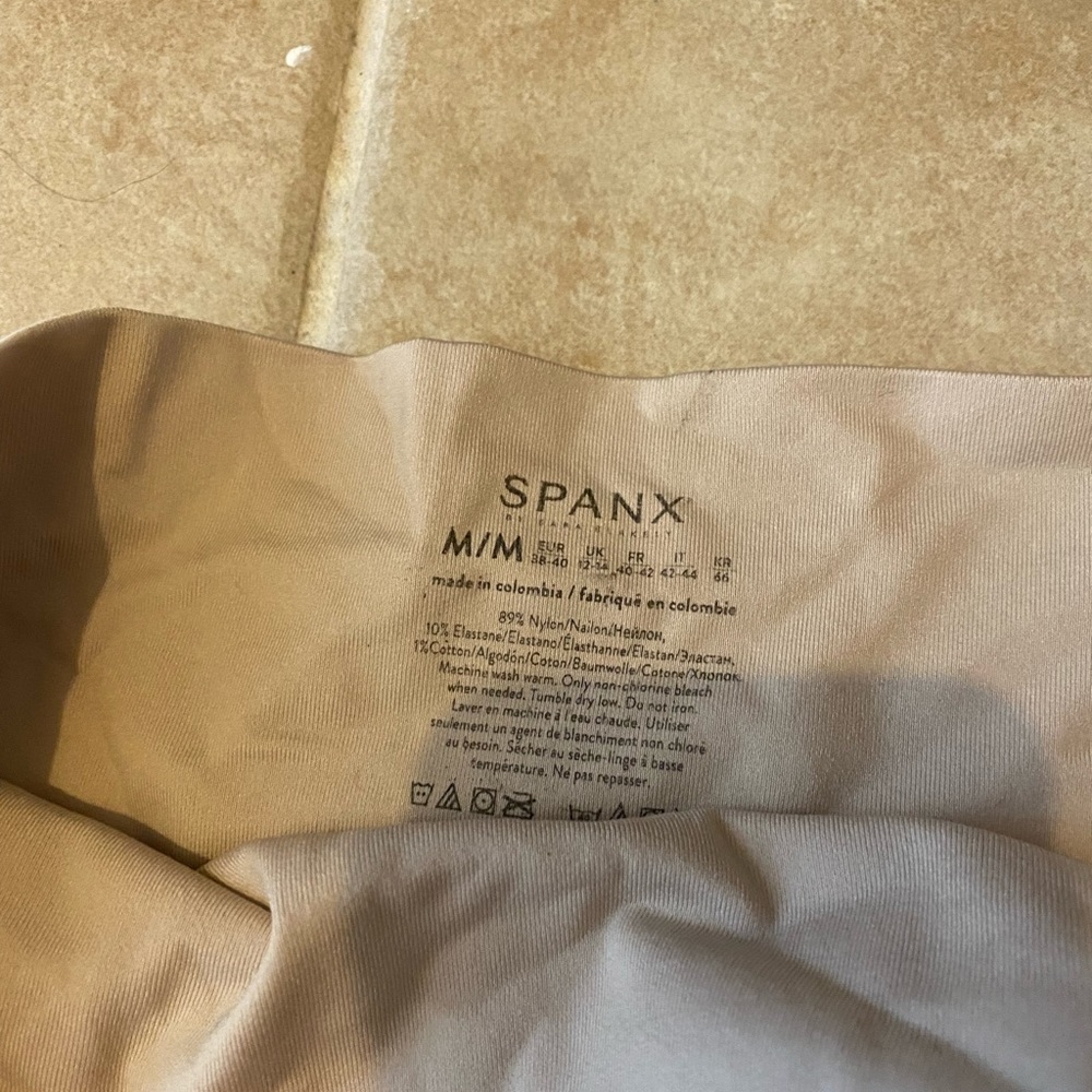 Medium smoothing spanx